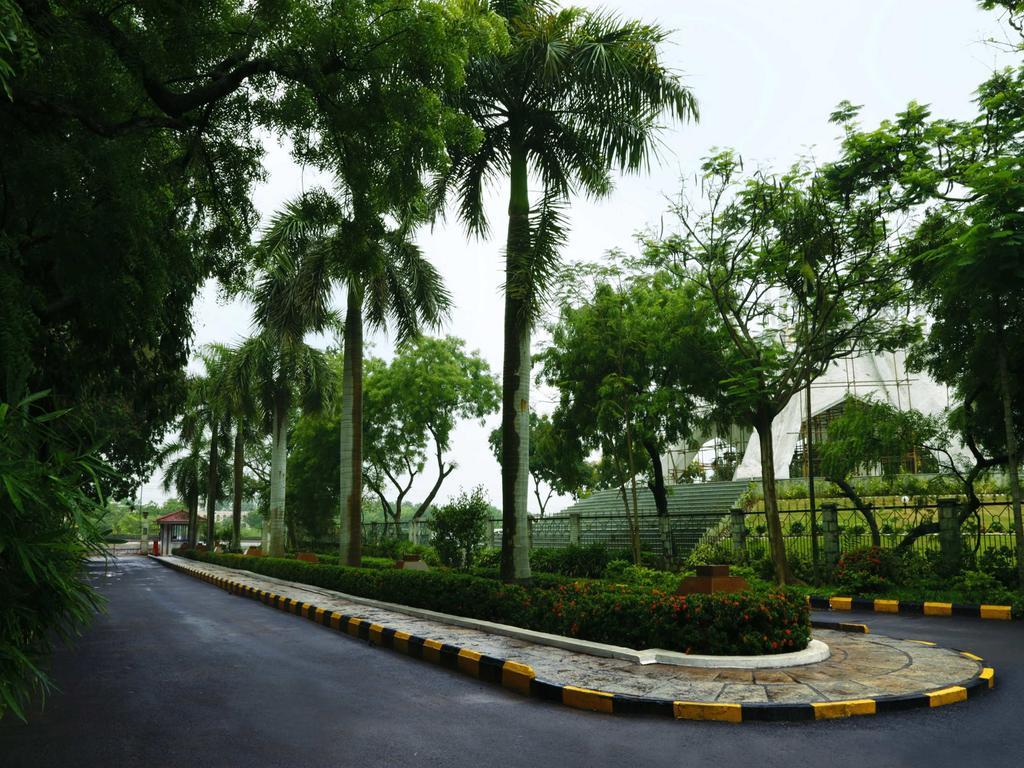 Pleasant Days Resort Chembarambakkam Lake Esterno foto