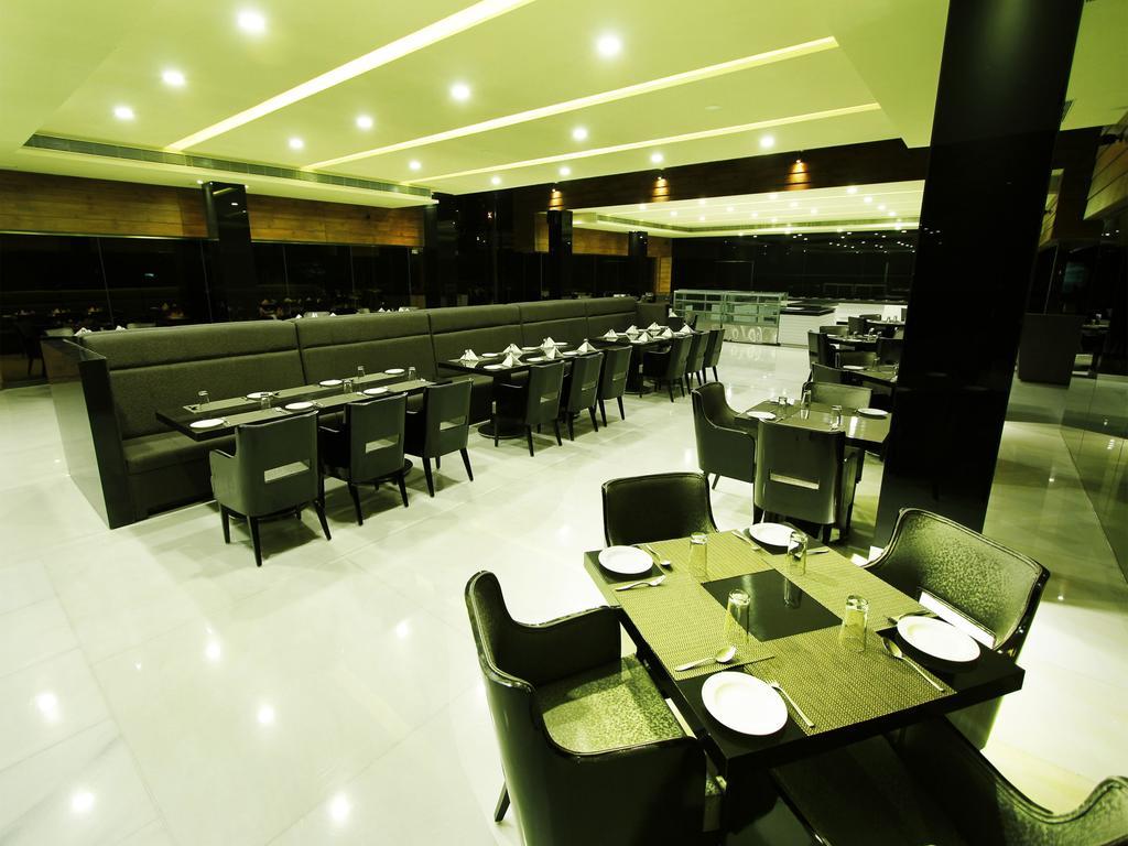 Pleasant Days Resort Chembarambakkam Lake Esterno foto